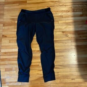 Eddie Bauer black insulated pants. Size 2.
